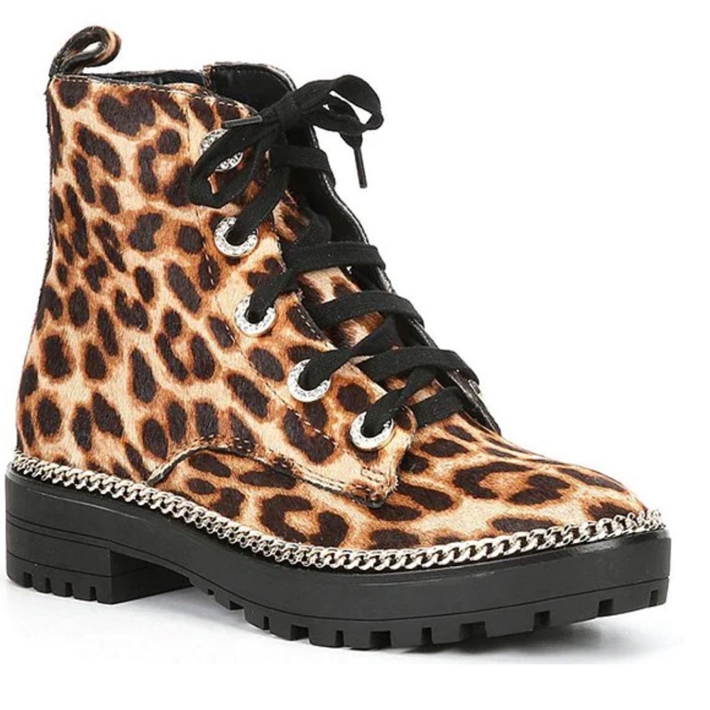 Gianni Bini Lyone Leopard Print Haircalf Chain Detail Combat Booties sz 8.5 NEW